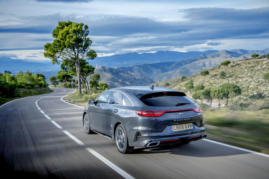  Kia ProCeed GT Line 2019 года  (UK) (фото 3 из 40)